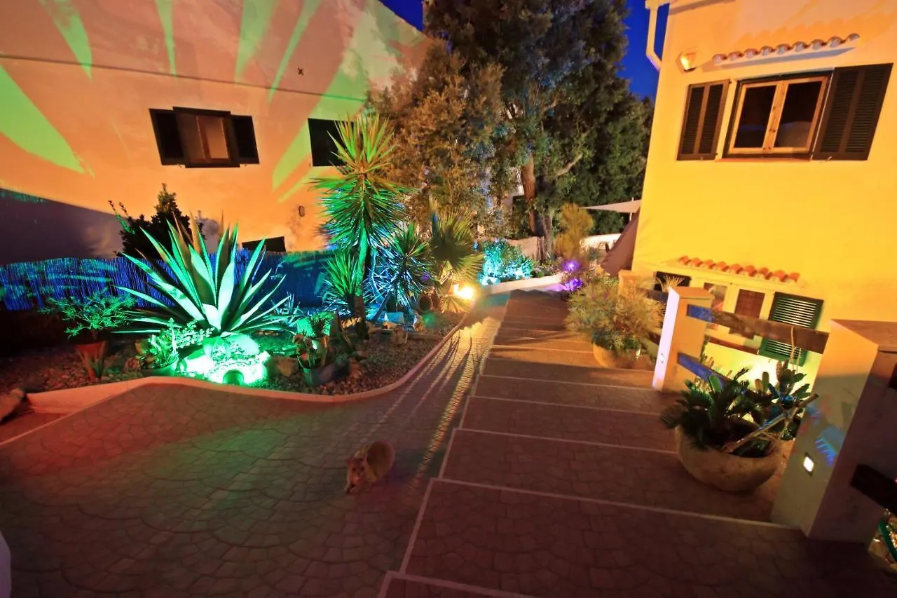 Wunderschoenes Kleines Apartment Fuer 2 Personen Mit Idylischen Blick Ins Gruene Cala Galdana